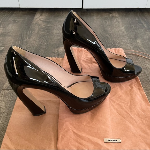 Miu Miu Patent Leather Pumps ♟️ - Picture 5 of 16